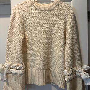 Club Monaco | Crew Neck Cream Pull Over with Bows - Size Xs